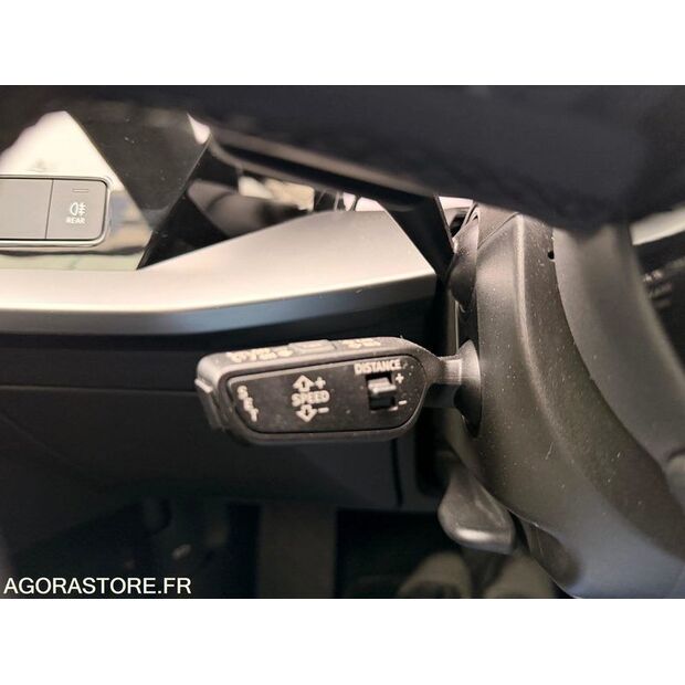 2022 أودي A3-46644230