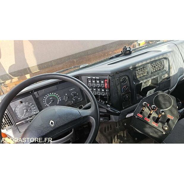 2001 Renault Midlum-46644335