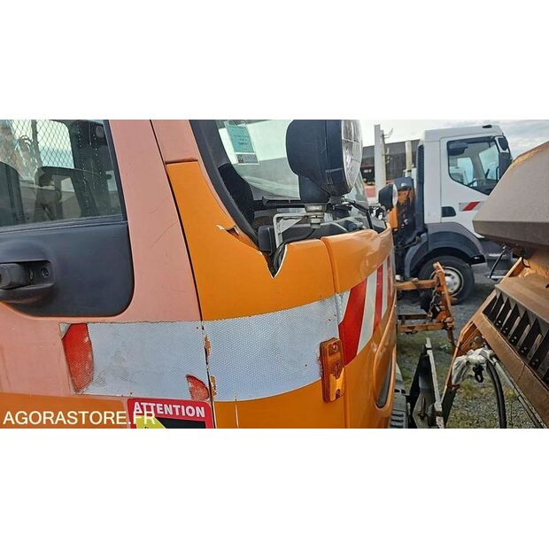 2001 Renault Midlum-46644341