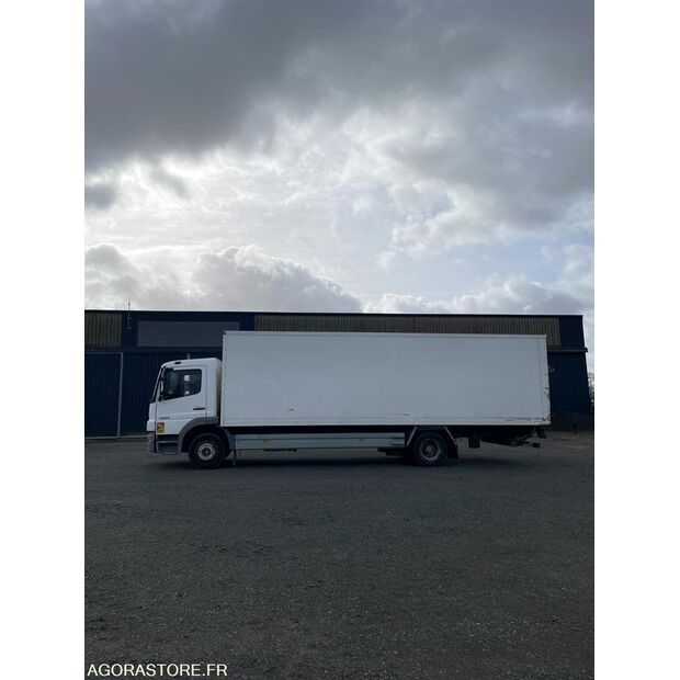 2005 Mercedes-Benz 1223-46644375