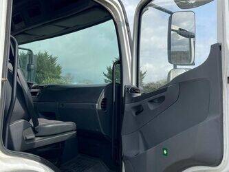 2005-mercedes-benz-1223-1443458-46644378