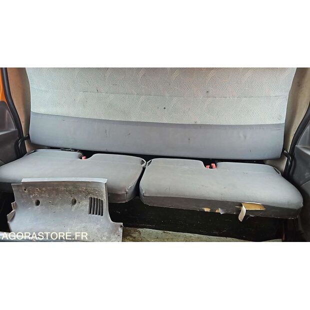 2004 Renault Midlum-46644524