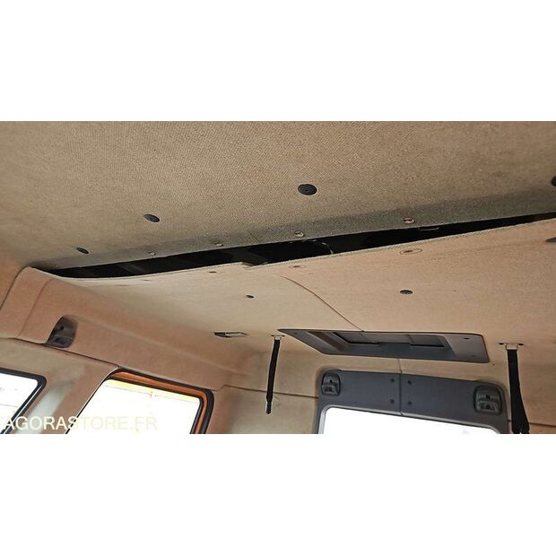 2004 Renault Midlum-46644529