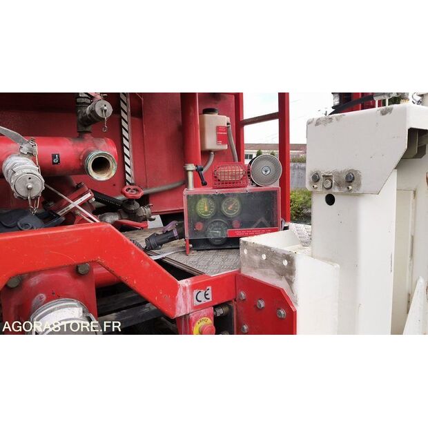 2000 Renault M210-46644695