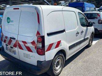 2017-peugeot-partner-1443472-46644737