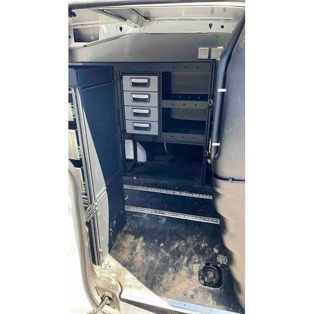 2017 Peugeot PARTNER-46644747