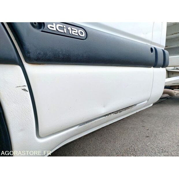 2009 رينو Master-46644782