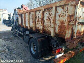 صورة ل شاحنات 2008 رينو Midlum