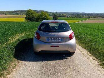 2013-peugeot-208-1443481-46644905