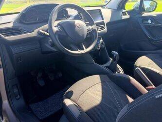 2013-peugeot-208-1443481-46644906