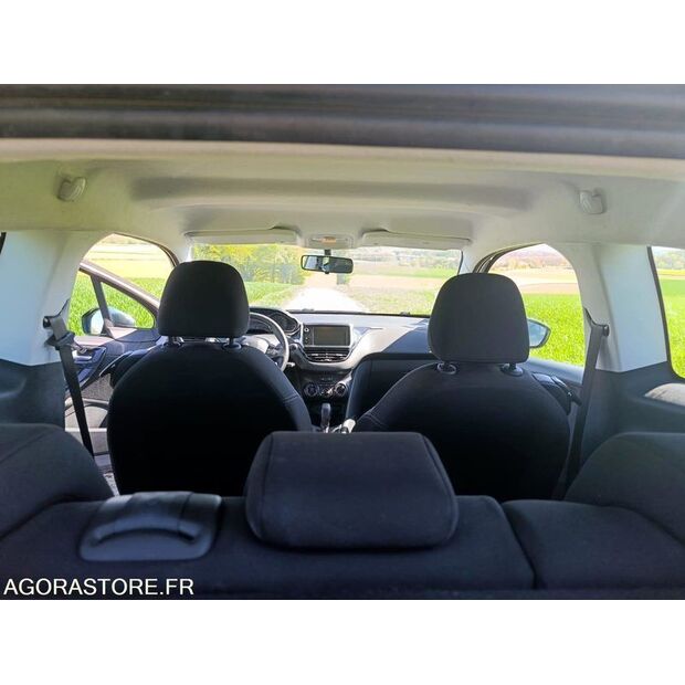 2013 Peugeot 208-46644908