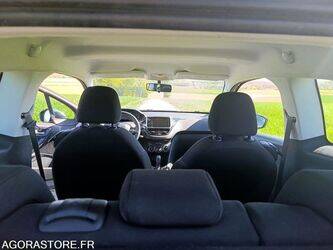 2013-peugeot-208-1443481-46644908