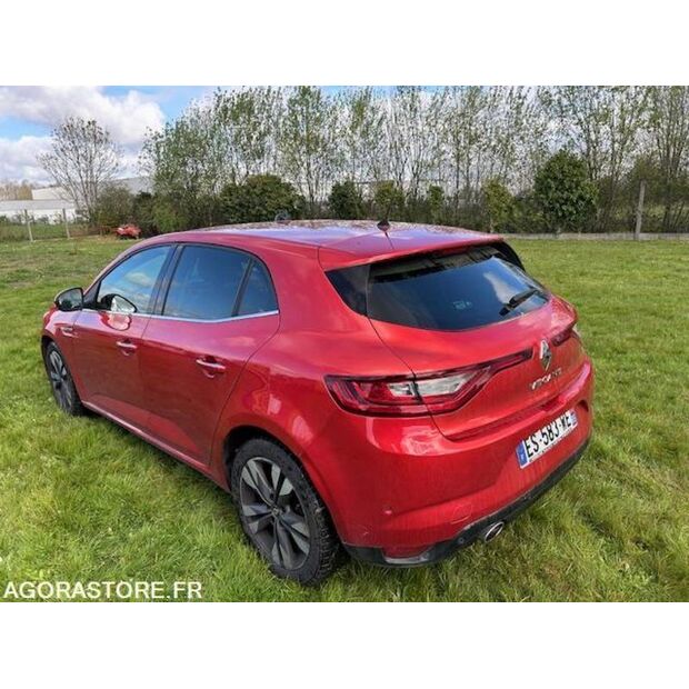 2017 رينو Megane-46644913