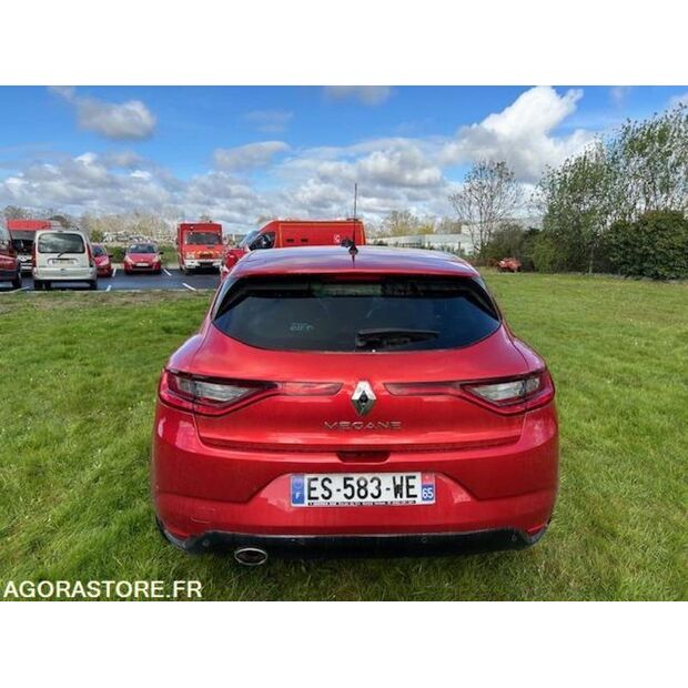 2017 رينو Megane-46644914