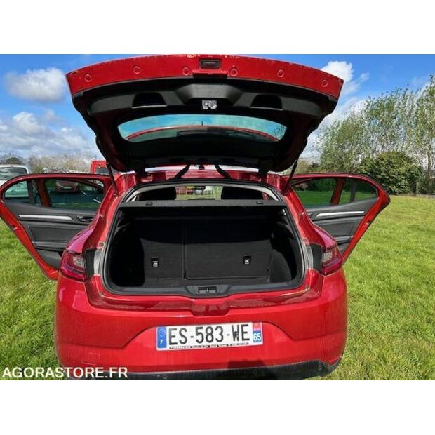 2017 رينو Megane-46644920