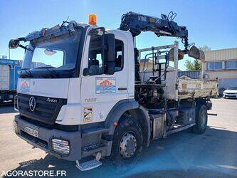 2009-mercedes-benz-1833-46644977