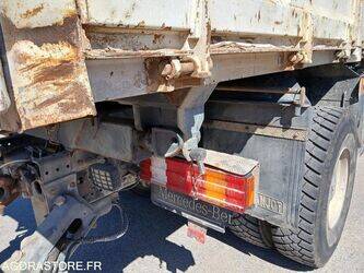 2009-mercedes-benz-1833-46644980