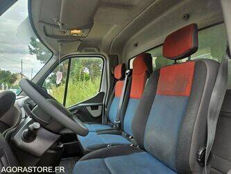 2014-renault-master-1443489-46644988