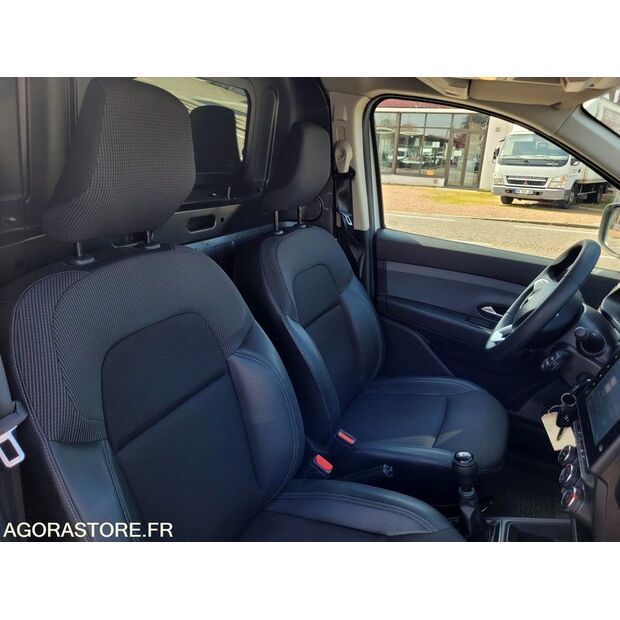 2021 Renault Express-46644994