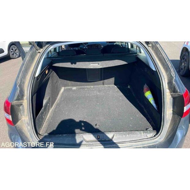 2019 Peugeot 308-46645049