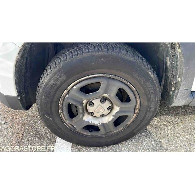 2019 Dacia DUSTER-46645095