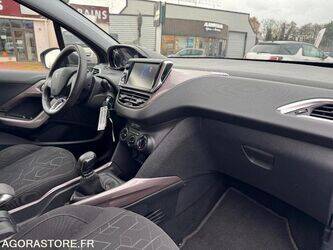 2013-peugeot-2008-1443495-46645106