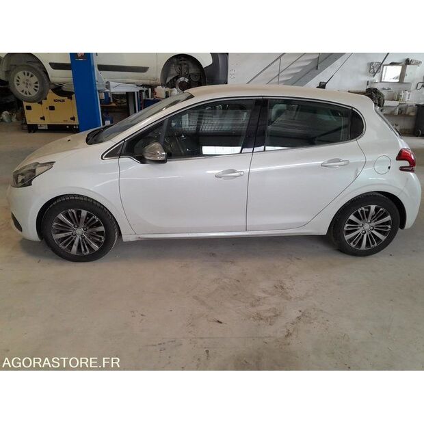 2016 Peugeot 208-46645150