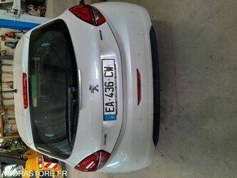 2016-peugeot-208-1443498-46645153