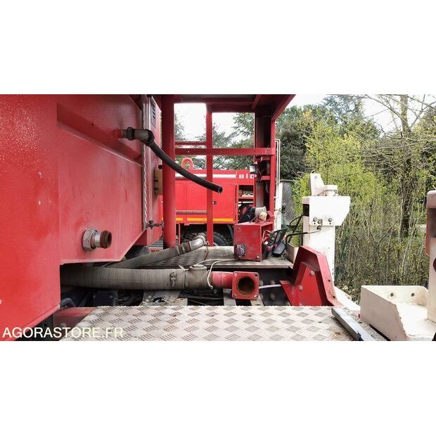 2001 Renault M210-46645200