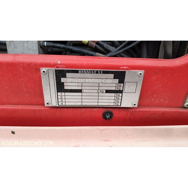 2001 Renault M210-46645202