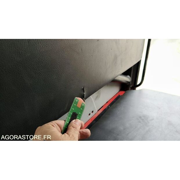 2001 Renault M210-46645215