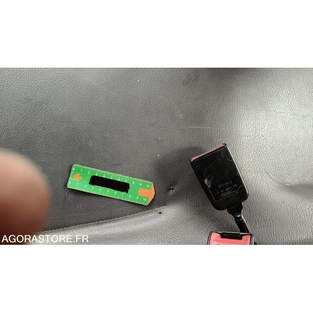 2001 Renault M210-46645216