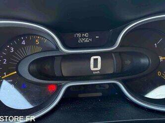 2016-renault-trafic-1443505-46645237