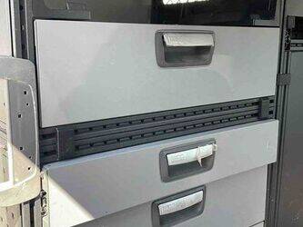 2016-renault-trafic-1443505-46645238