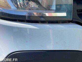 2016-renault-trafic-1443505-46645241