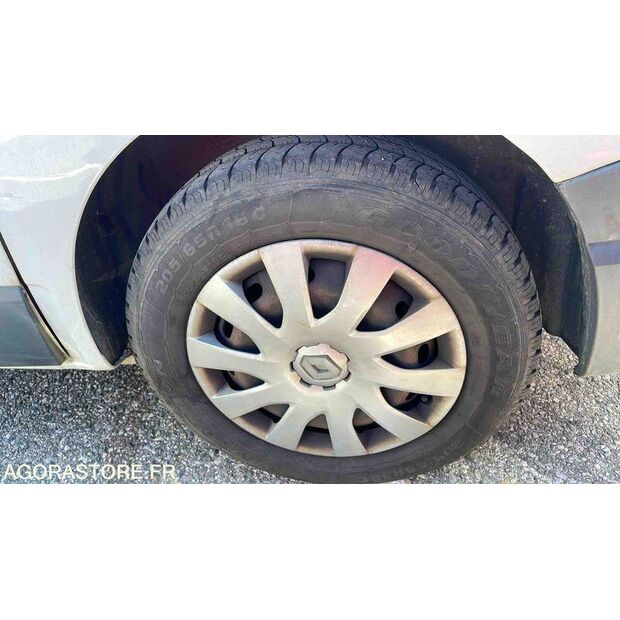 2016 Renault Trafic-46645248