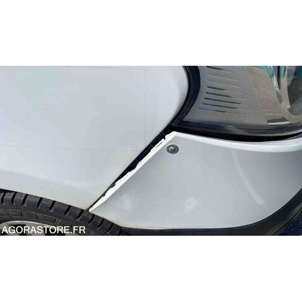 2016 Renault Trafic-46645255