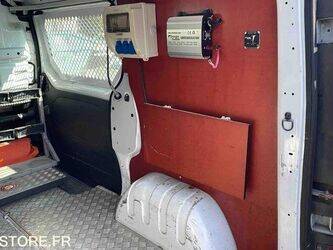 2016-renault-trafic-1443505-46645265