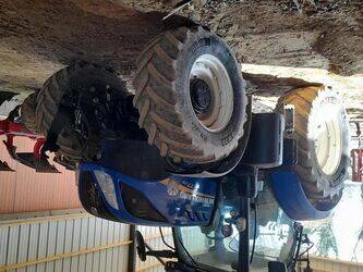 2017-new-holland-t7-175-46645277