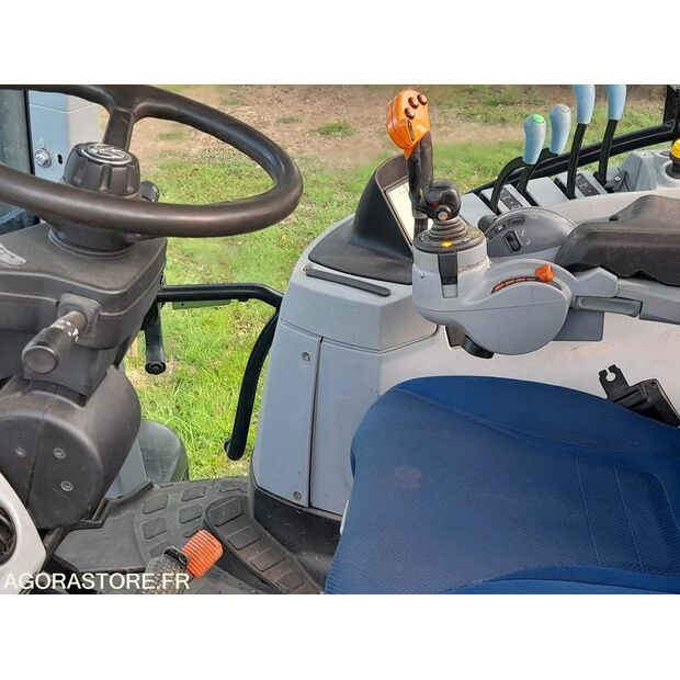 2017 New Holland T7.175-46645284