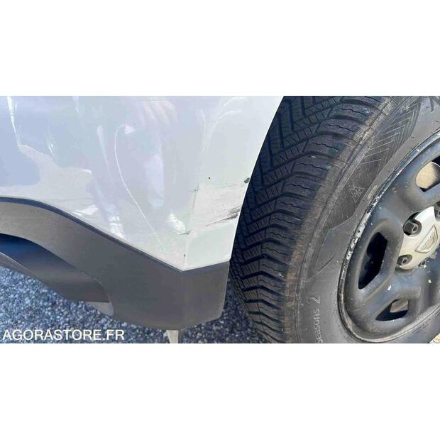 2018 Dacia DUSTER-46645309