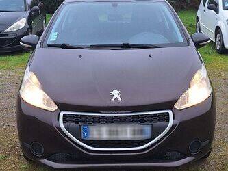 صورة ل سيارات 2013 بيجو 208 للبيع في فرنسا