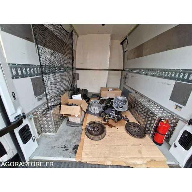 2021 رينو Master RT-46645374