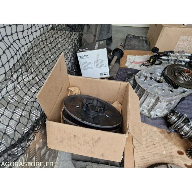 2021 رينو Master RT-46645380