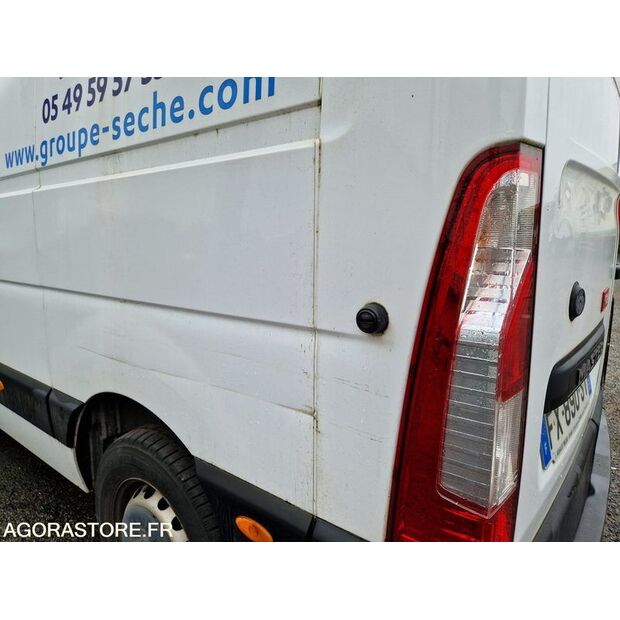 2021 رينو Master RT-46645385