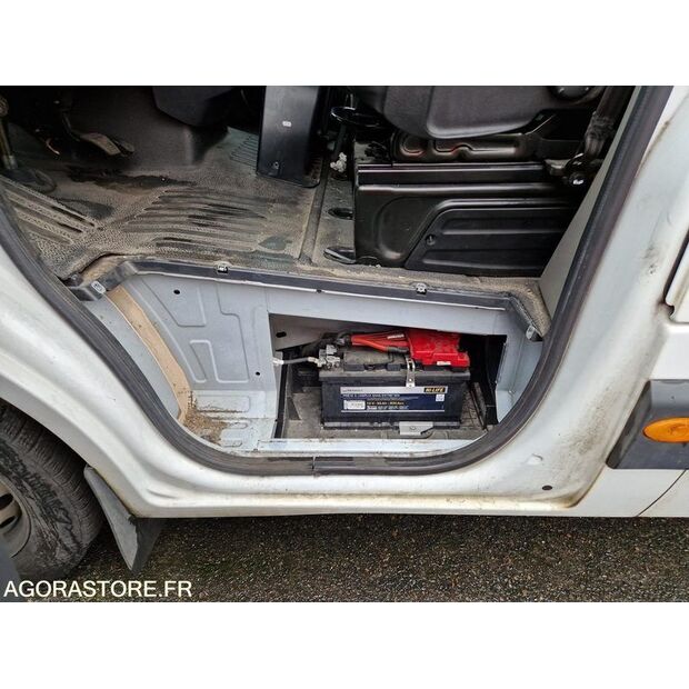 2021 رينو Master RT-46645392