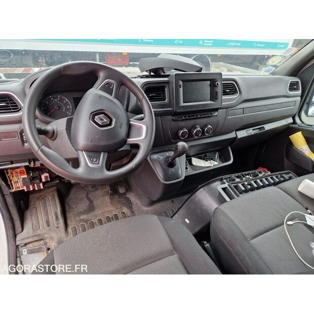 2021 رينو Master RT-46645394