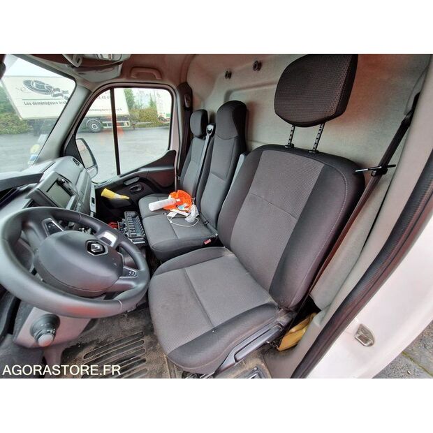 2021 رينو Master RT-46645395