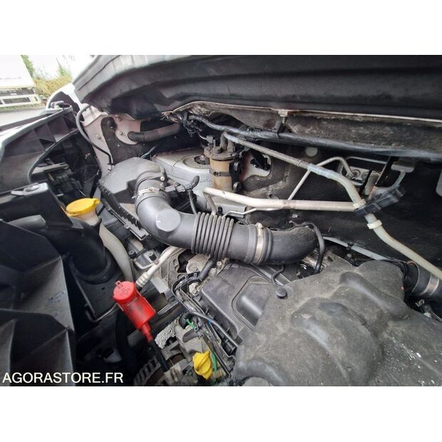 2021 رينو Master RT-46645402