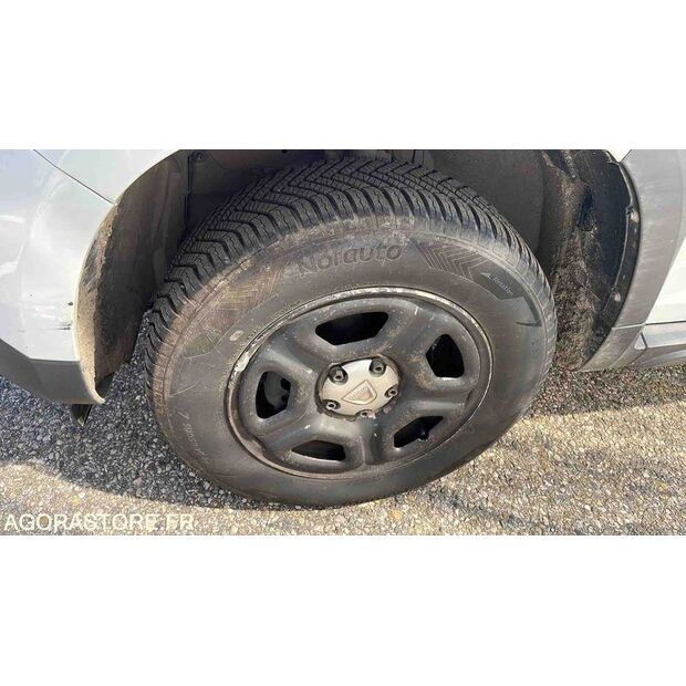 2020 Dacia DUSTER-46645420